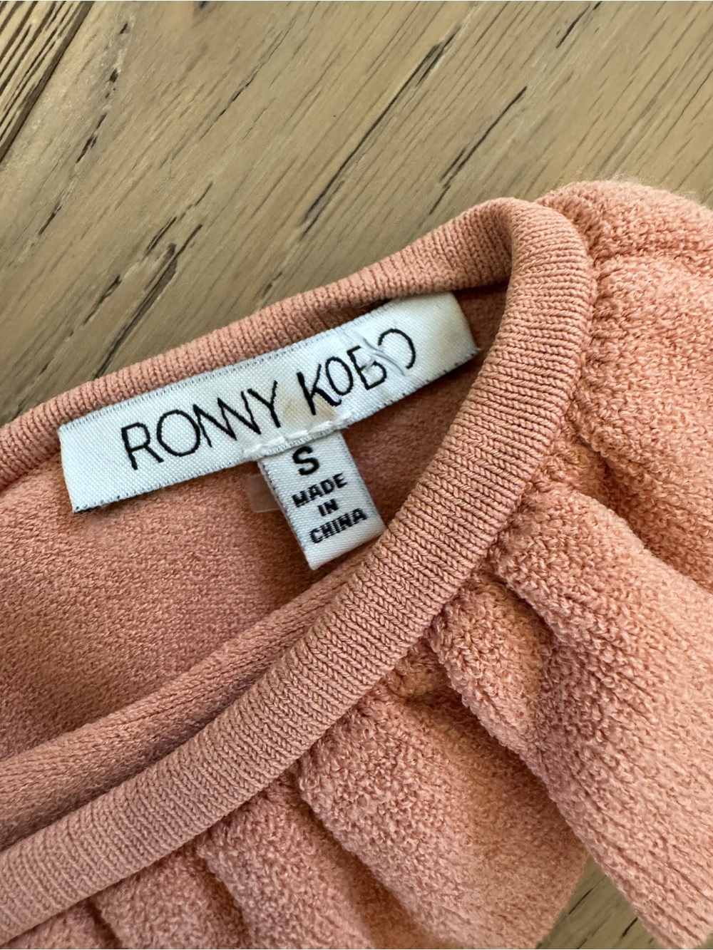 Ronny Kobo Y2K Ruffled V-Neck Knot Soft Girl Peach Coquette sheath Midi Dress - Picture 5 of 6